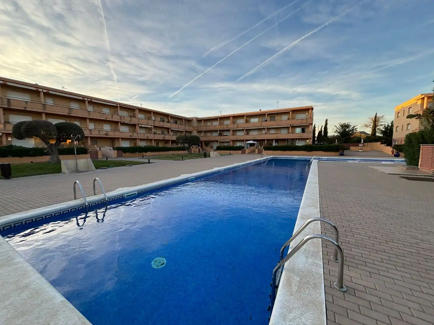 Appartement compact avec piscine à vendre à Aneto 1-3, imagen 11