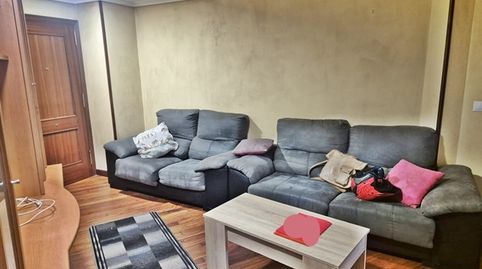 Foto 3 de Piso en venta en Avenida Torrelavega, 41, Santa María de Cayón, Cantabria