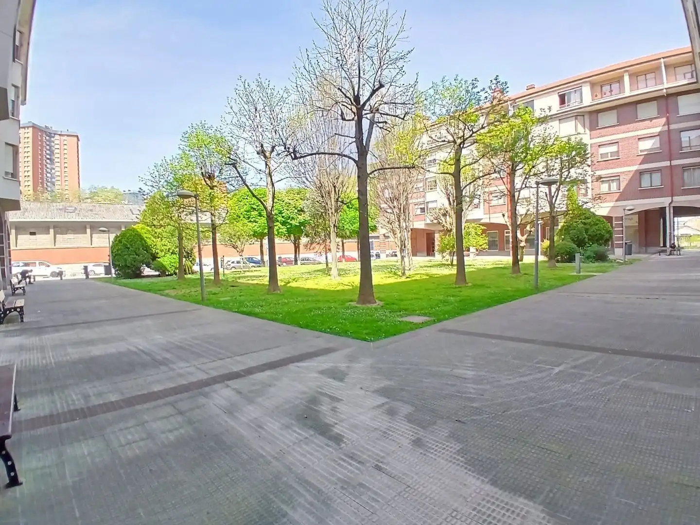 Vista exterior de Àtic en venda en Barakaldo  amb Terrassa i Balcó