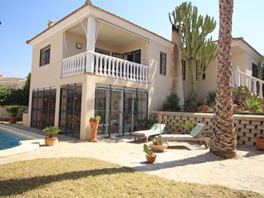Villa avec piscine à vendre à Busot