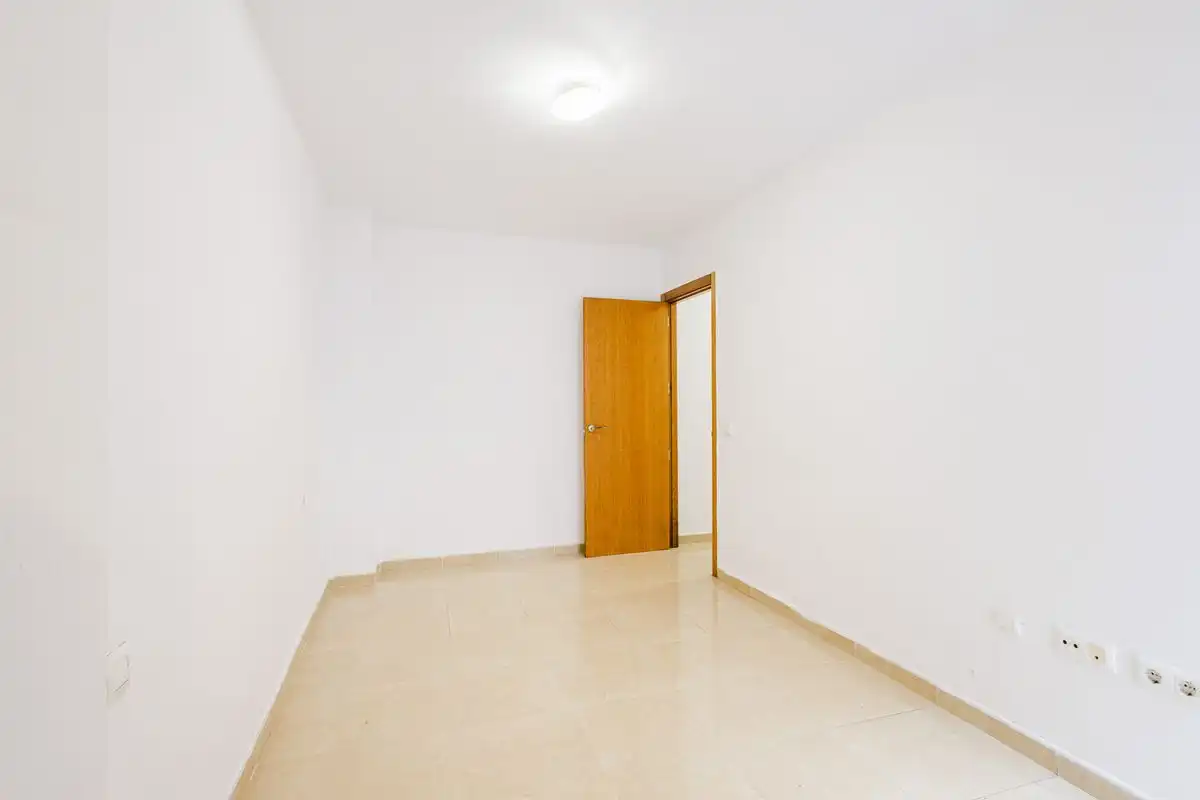 Habitación de Planta baja en venta en Málaga con Calefacción