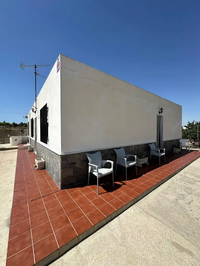 Terrassa de Casa o xalet en venda en Almería amb Jardí privat, Terrassa i Traster