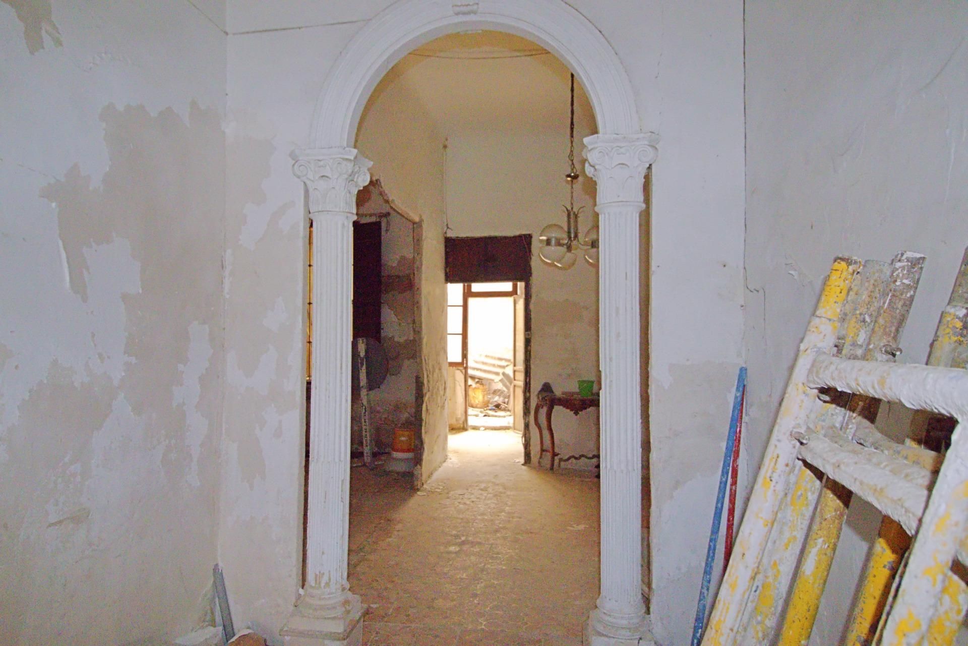 Building for sale in Elche / Elx