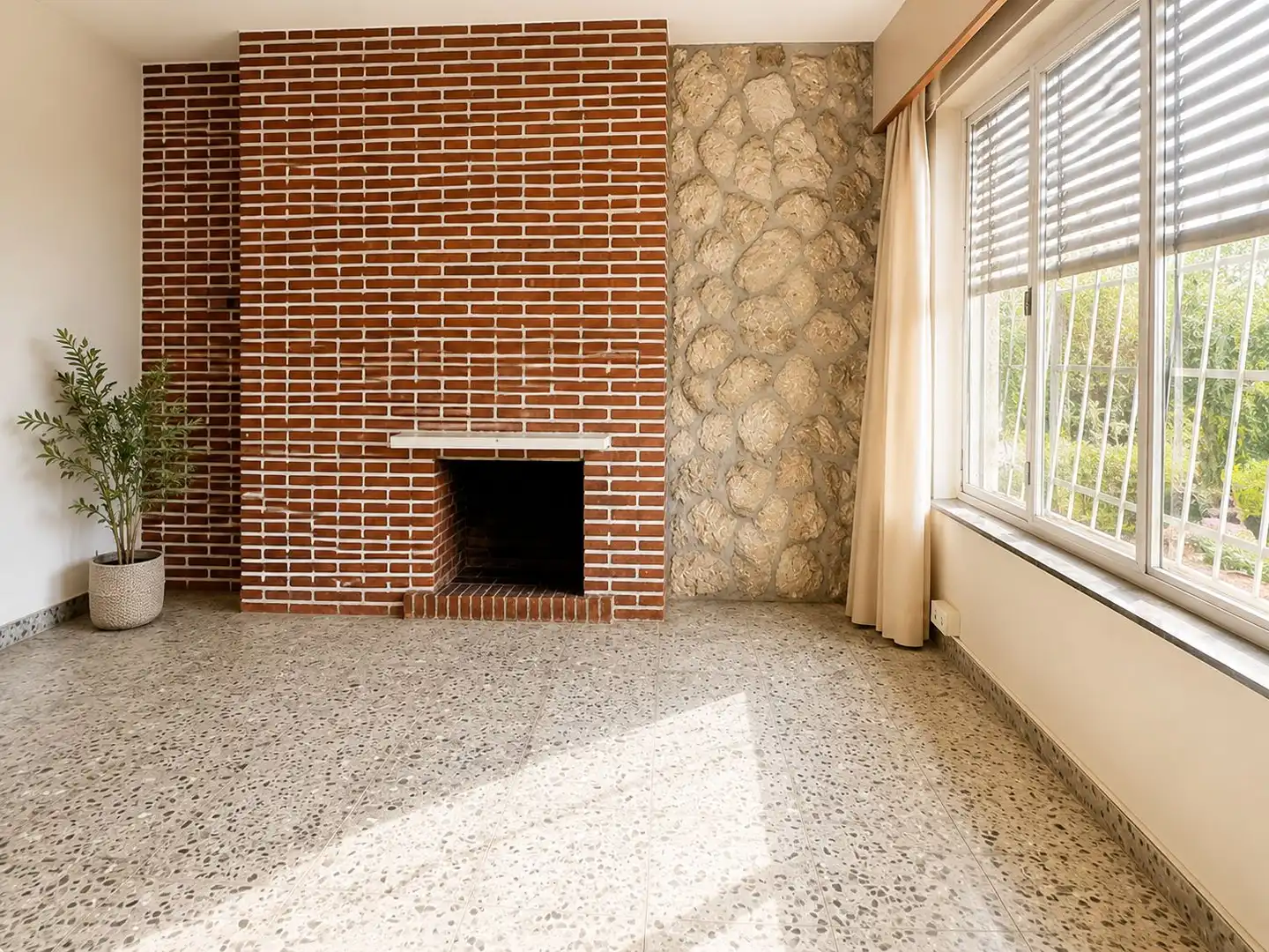 Sala d'estar de Casa o xalet en venda en Málaga amb Terrassa, Traster i Piscina