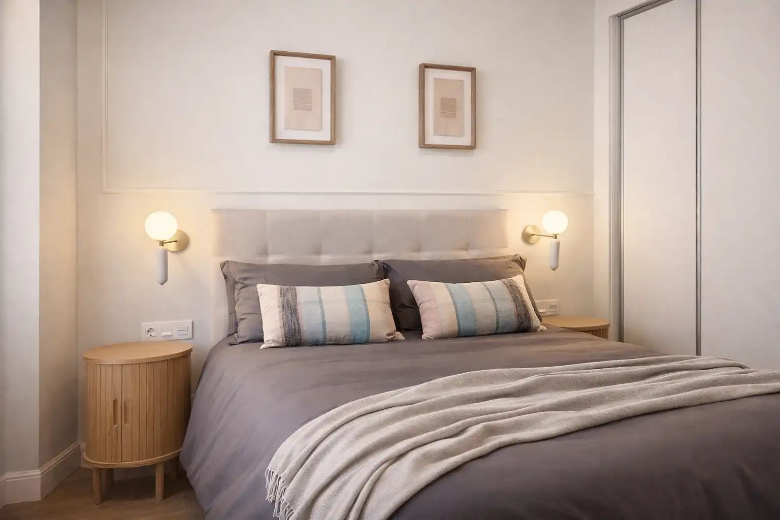Habitación de Planta baja en venta en Estepona con Aire acondicionado, Terraza y Piscina