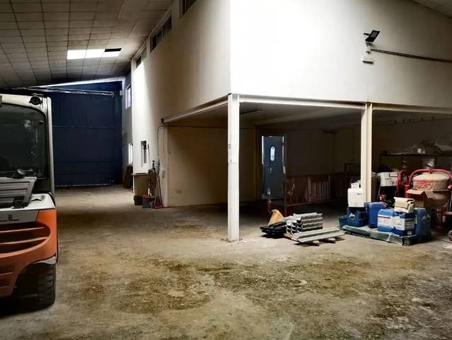 Nave industrial en Alquiler en Sta. Aurelia - Cantábrico - Atlàntico - La Romería