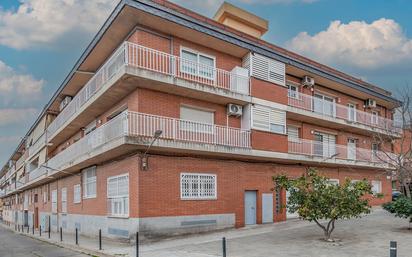 Exterior view of Flat for sale in Sant Boi de Llobregat  with Balcony