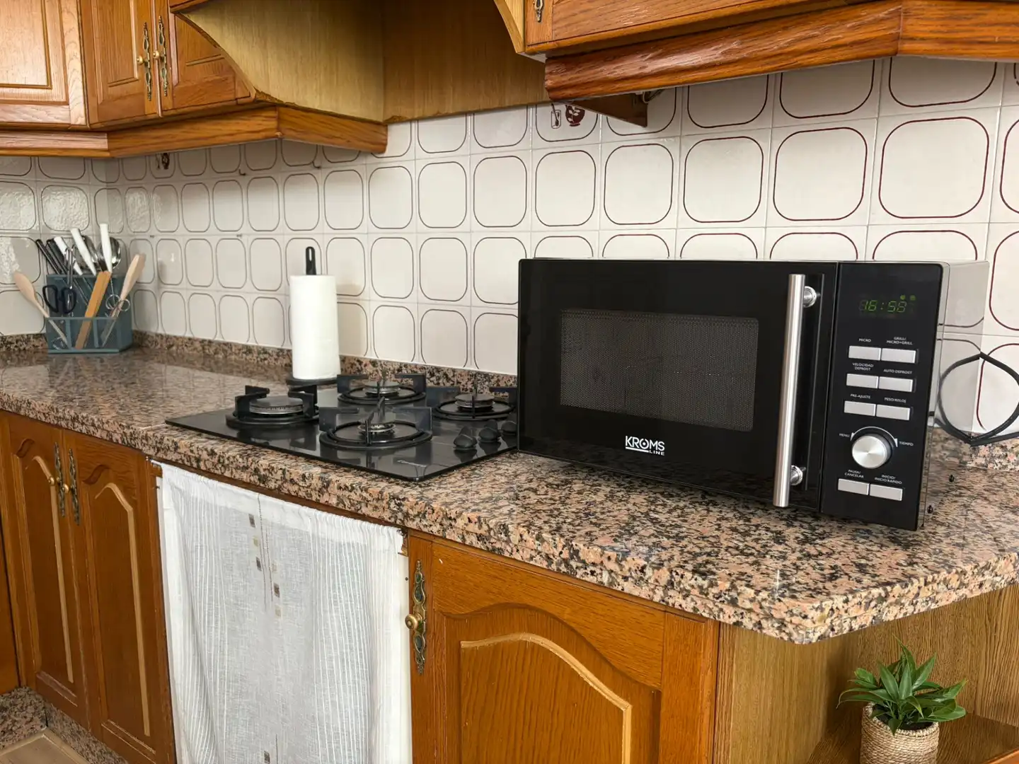 Cuina de Pis de lloguer en Córdoba amb Aire condicionat, Calefacció i Jardí privat