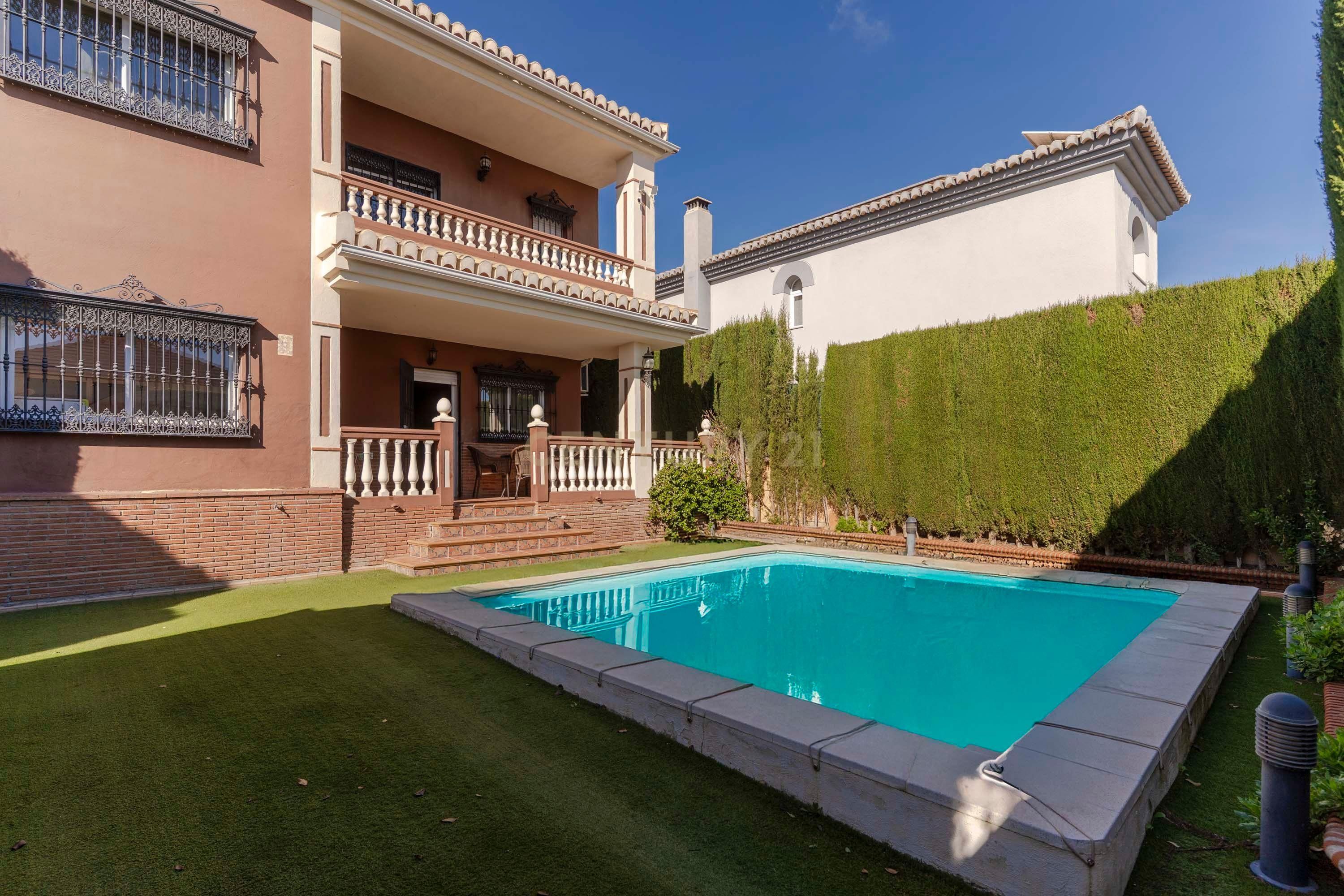 Jardí de Casa o xalet en venda en Albolote amb Aire condicionat, Traster i Piscina