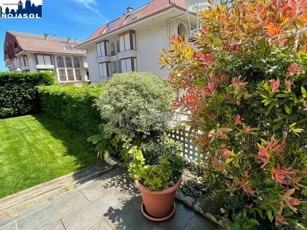 Garten von Wohnung zur Miete in Noja mit Heizung, Privatgarten und Terrasse