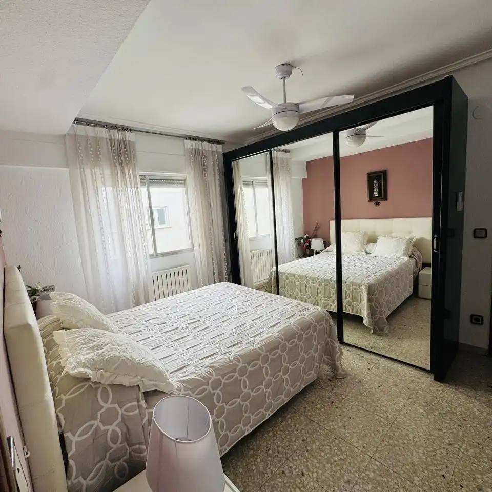 Flat for sale in De Cesáreo Alierta, La Granja