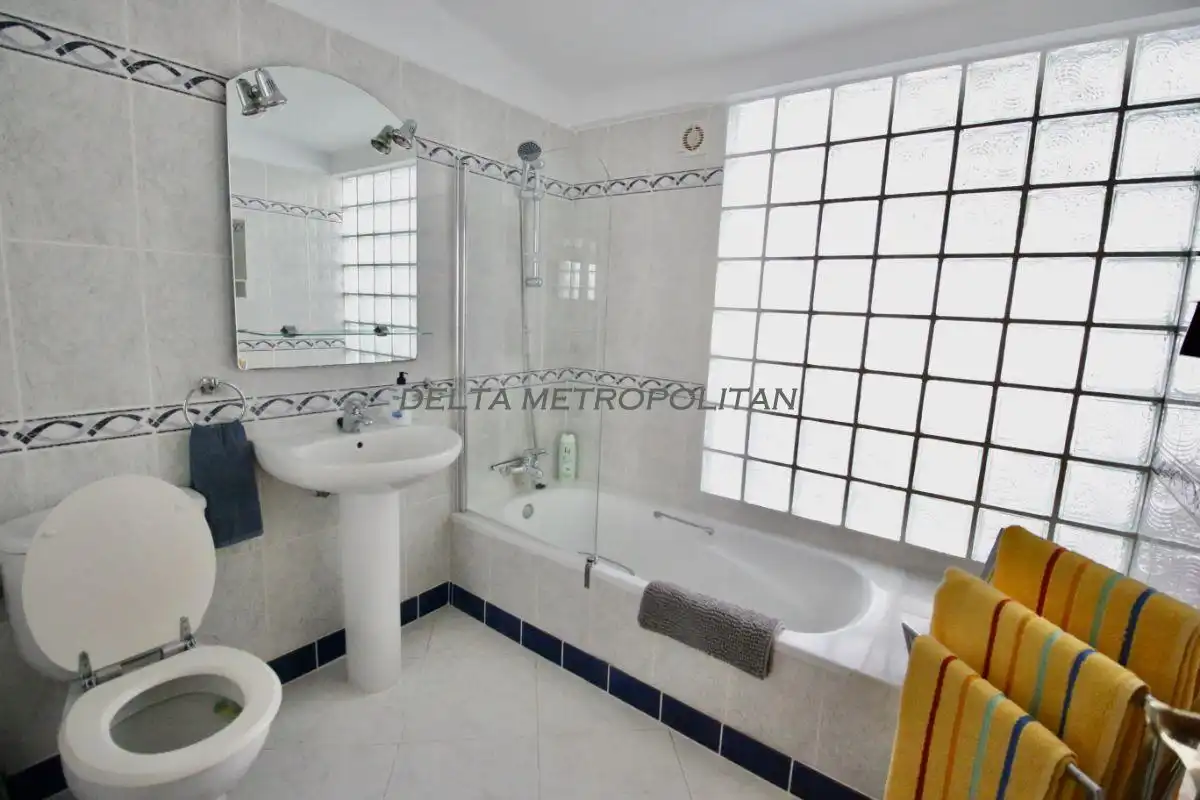 Baño de Casa o chalet de alquiler en San Miguel de Abona con Terraza, Amueblado y Piscina comunitaria
