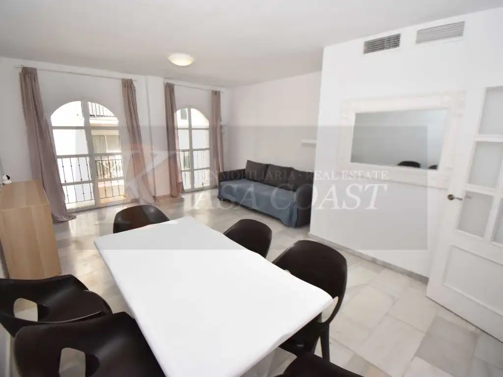 Flat with terrace for sale in Puerto Deportivo