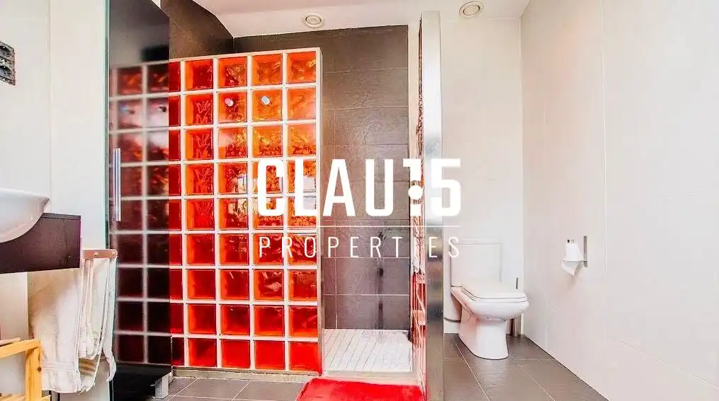 House with terrace for sale in Nucli Urbà, imagen 29