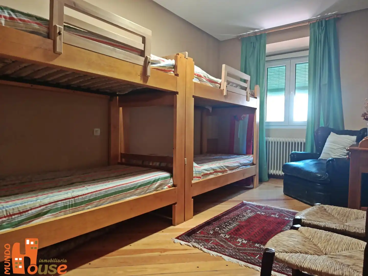 Schlafzimmer von Wohnung zum Verkauf in Real Sitio de San Ildefonso mit Heizung und Balkon