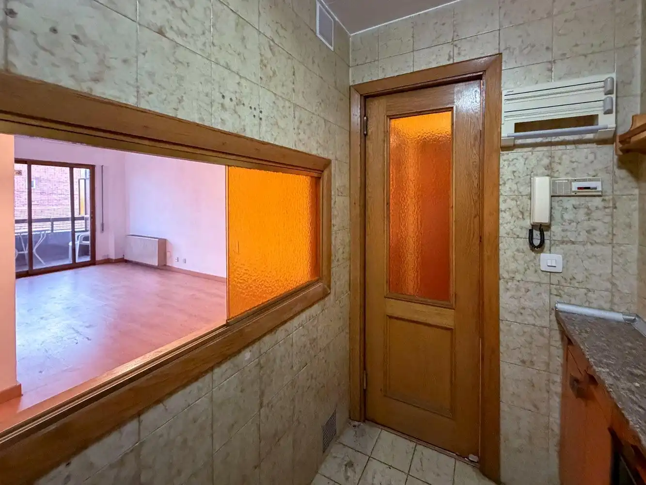 Piso en venta en Madrid con Calefacción y Terraza