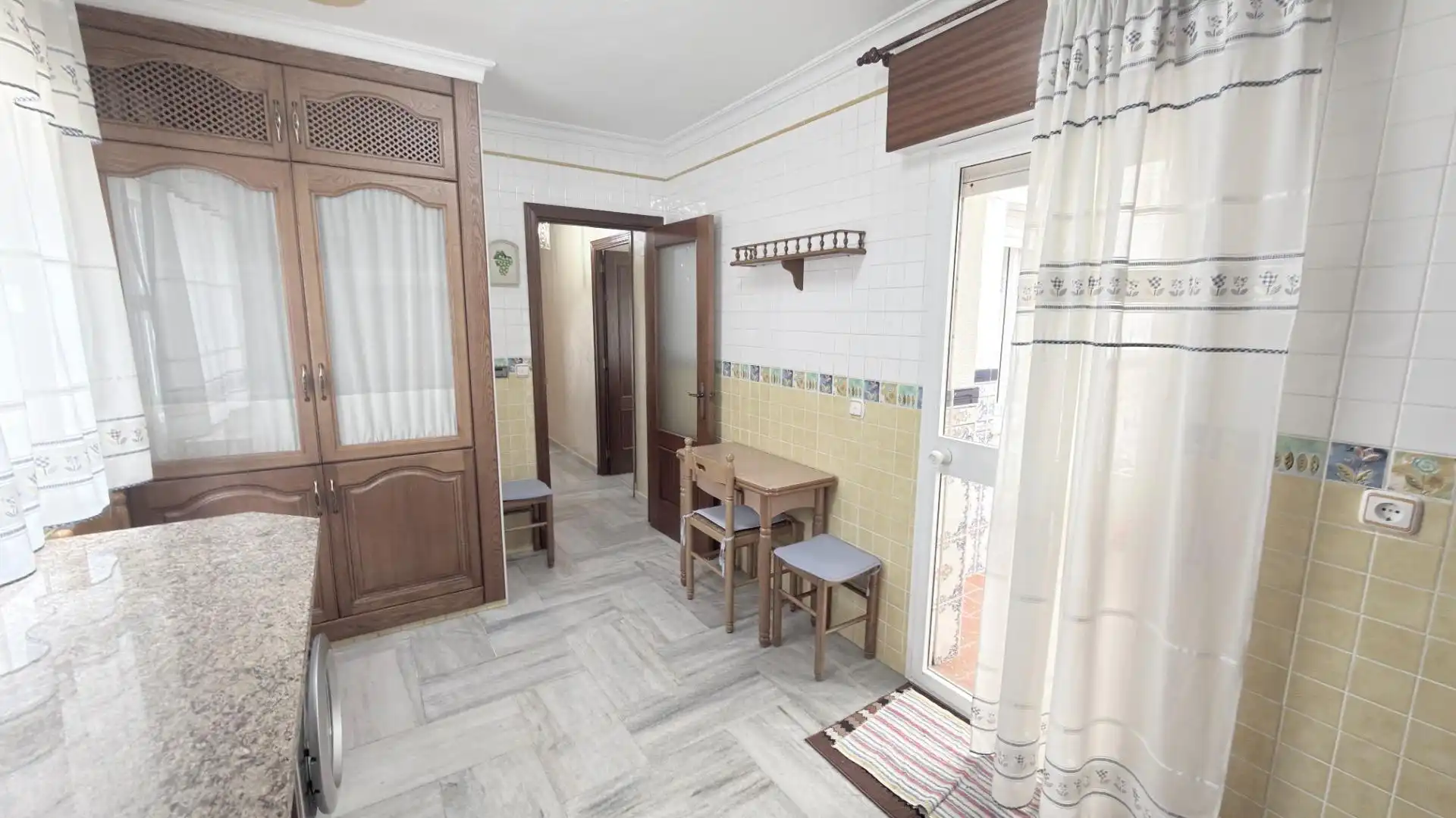 Habitación de Casa adosada en venta en Moguer con Terraza
