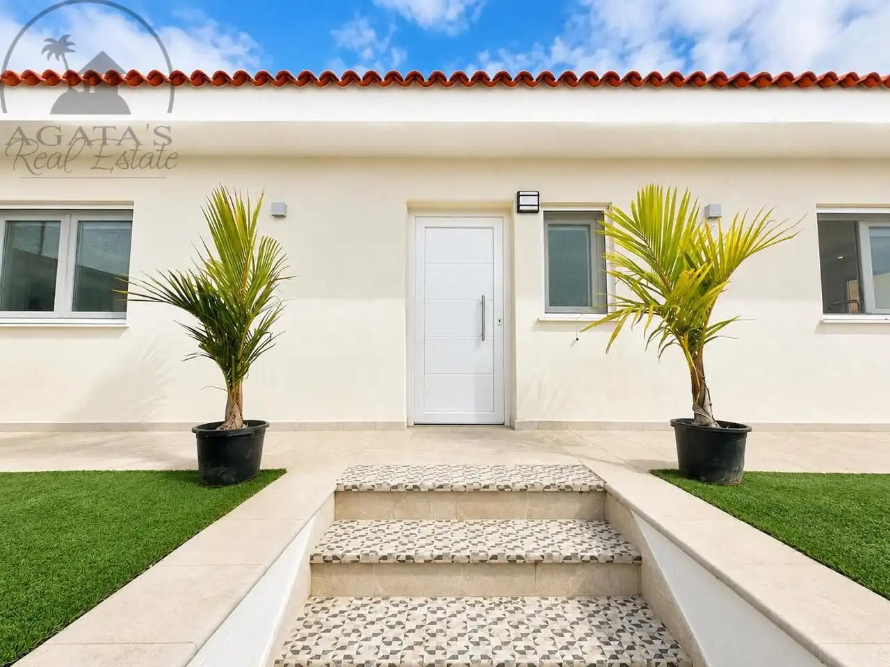 Vista exterior de Casa o chalet en venta en Los Realejos con Aire acondicionado, Jardín privado y Terraza