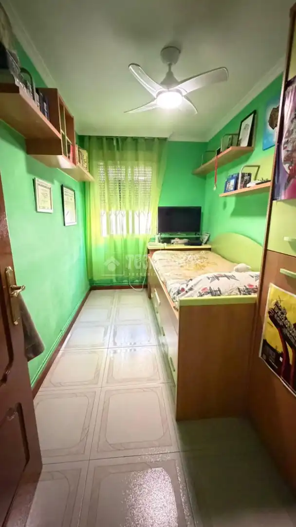 Habitación de Piso en venta en Parla con Calefacción