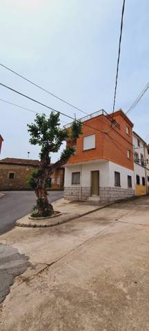 Casa adosada en Alquiler en Calle del Castillo, 48 en El Tiemblo
