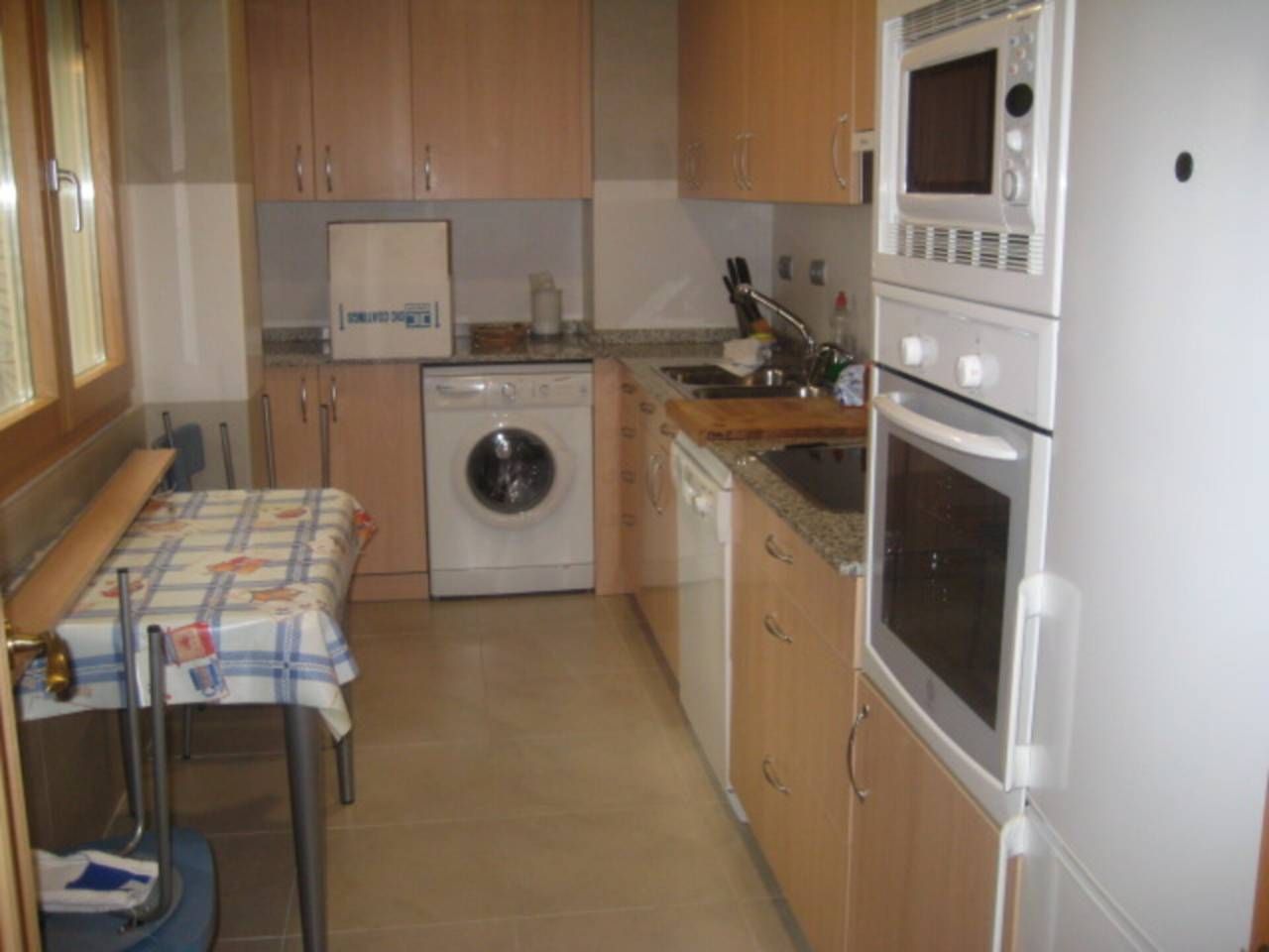 Cuina de Pis en venda en  Logroño amb Calefacció, Traster i Balcó