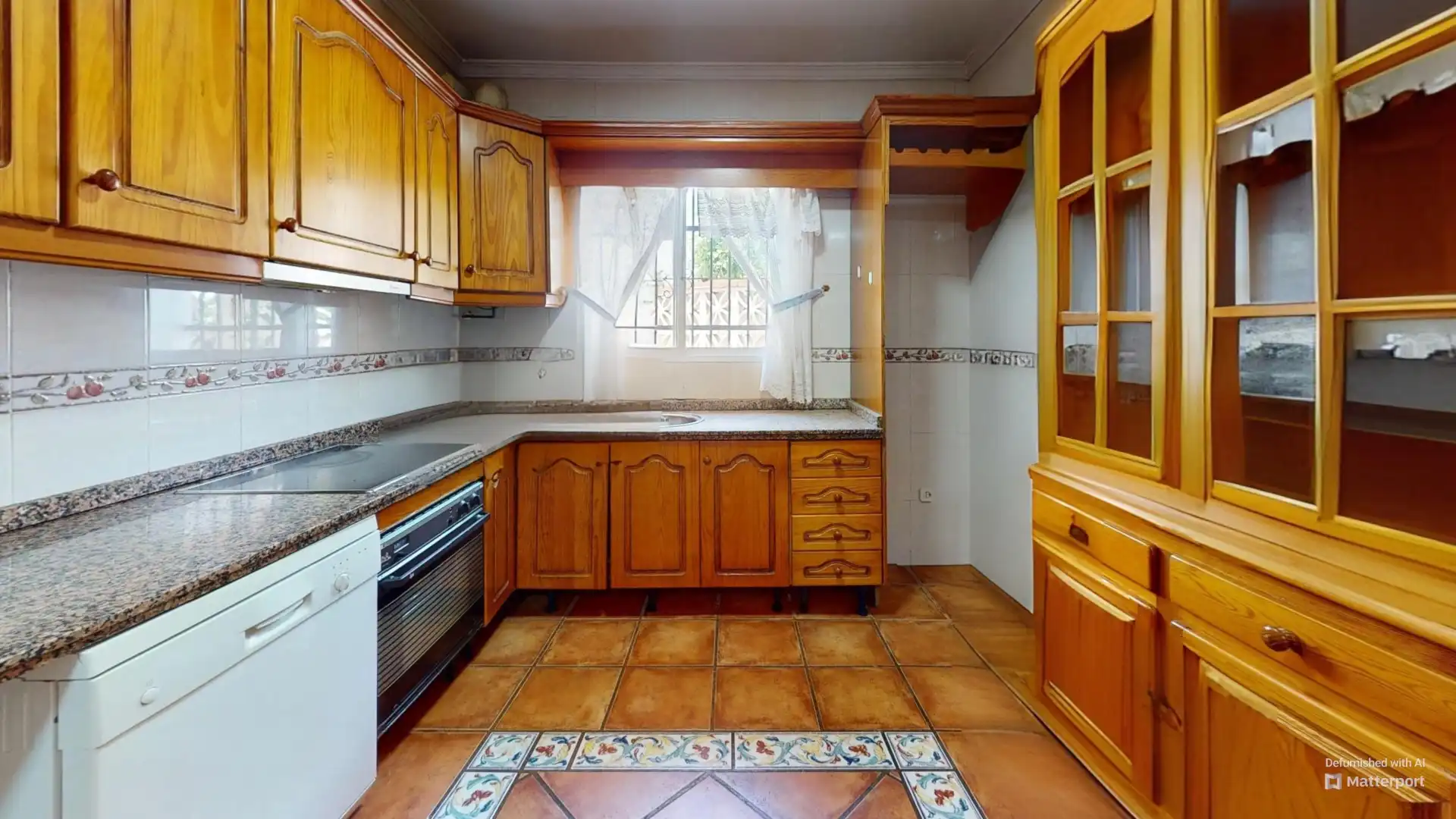 Cuina de Casa adosada en venda en Málaga amb Jardí privat, Terrassa i Forn