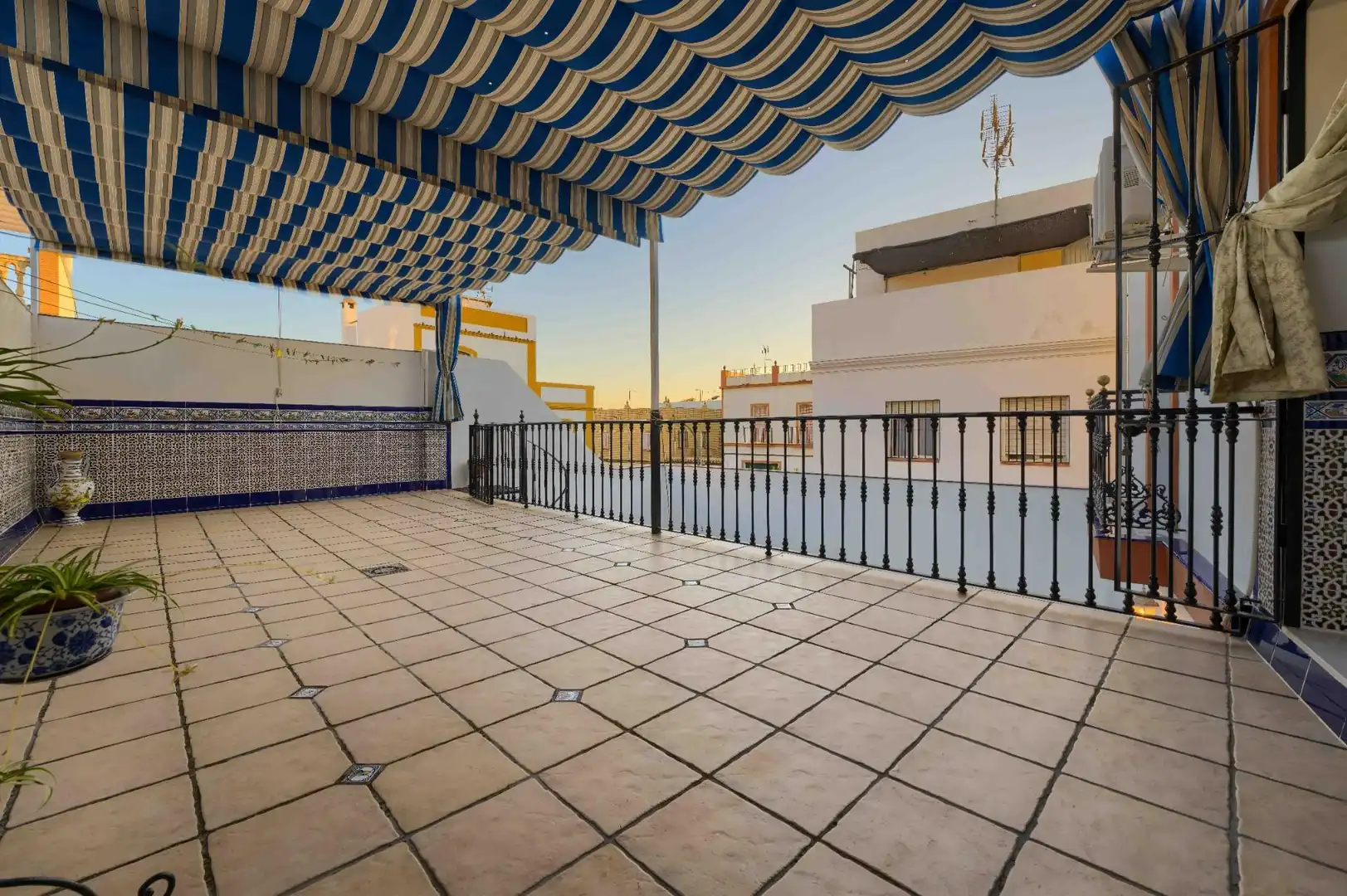 Terraza de Casa o chalet en venta en Benacazón
