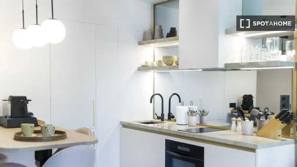 Kitchen of Flat for rent in Barcelona  with Air Conditioner, Heating and Furnished