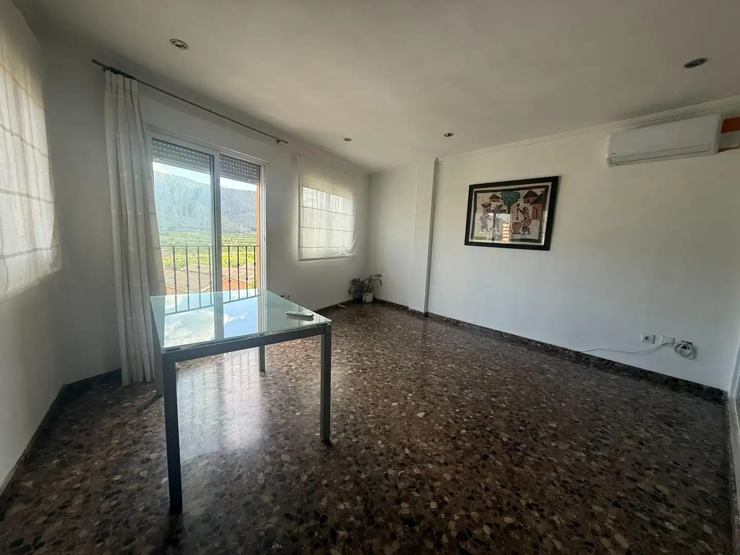 Vista exterior de Piso en venta en Tavernes de la Valldigna