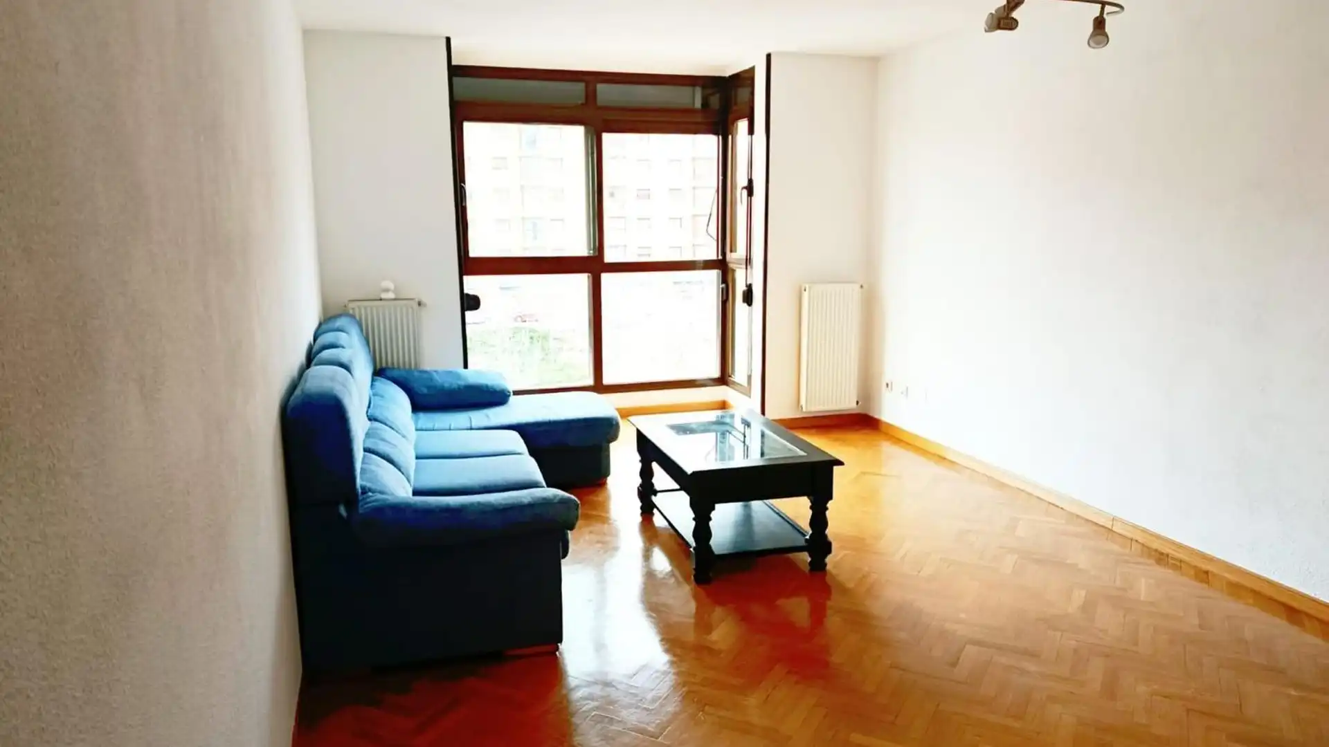 Sala de estar de Piso en venta en  Madrid Capital con Aire acondicionado, Calefacción y Trastero