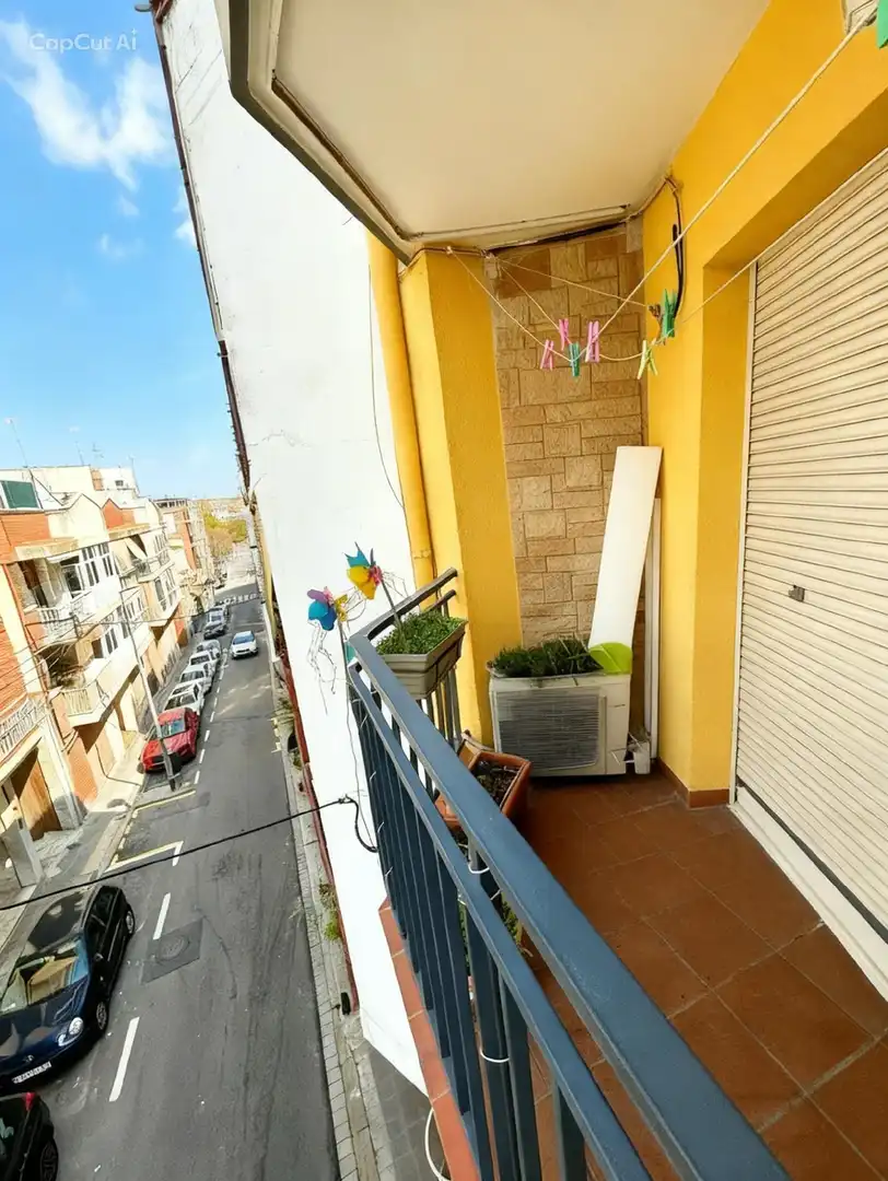 Apartament en venda a Castell - Poble Vell