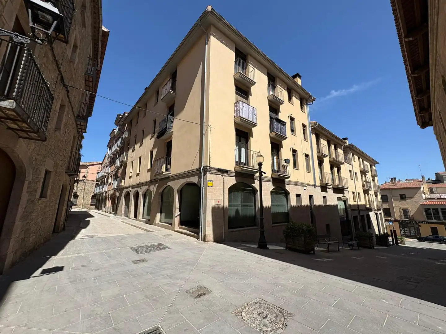 Außenansicht von Wohnung zum Verkauf in Solsona mit Heizung, Terrasse und Ofen