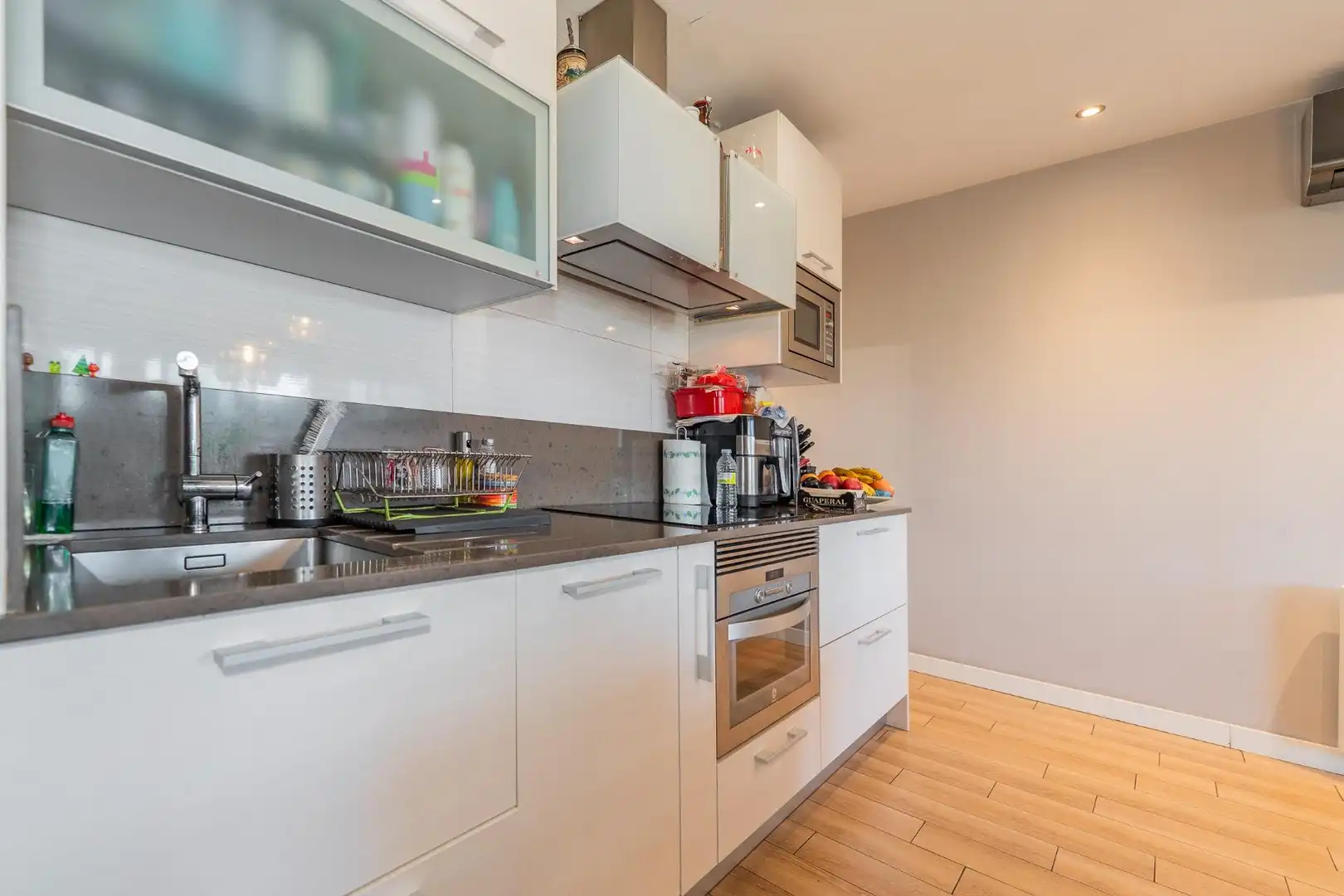 Küche von Maisonette zum Verkauf in La Moraleja mit Klimaanlage, Heizung und Privatgarten