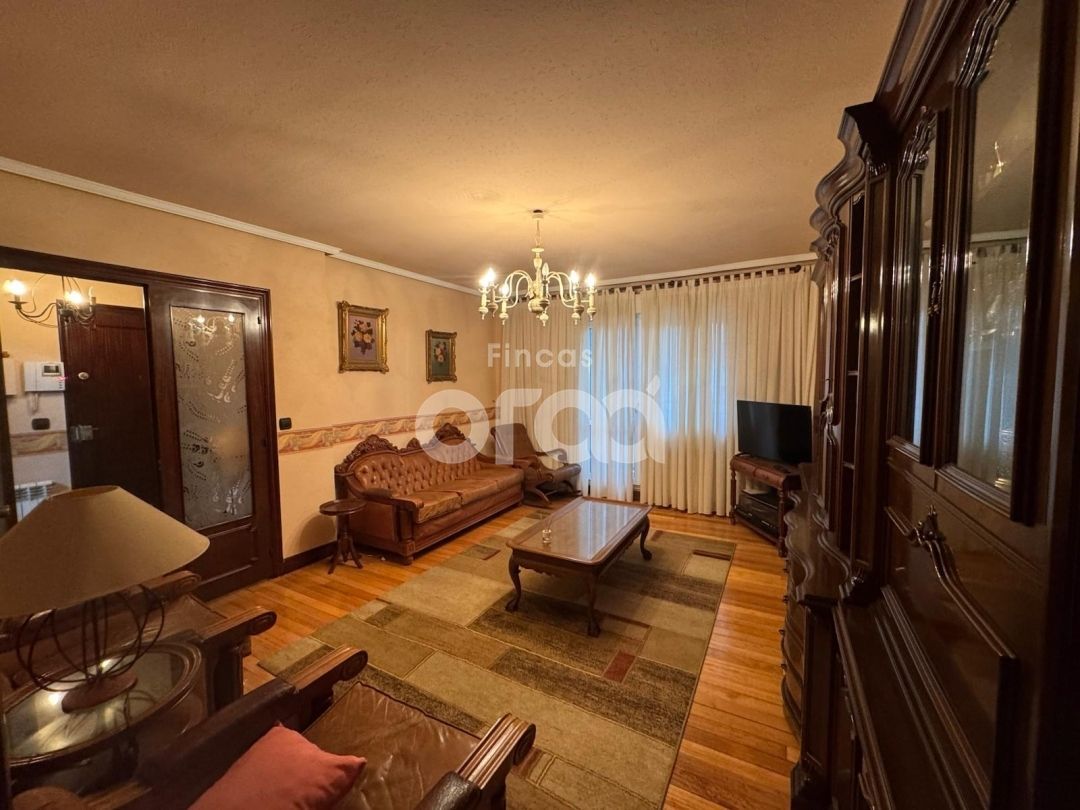 Sala d'estar de Pis en venda en Santurtzi  amb Calefacció i Balcó