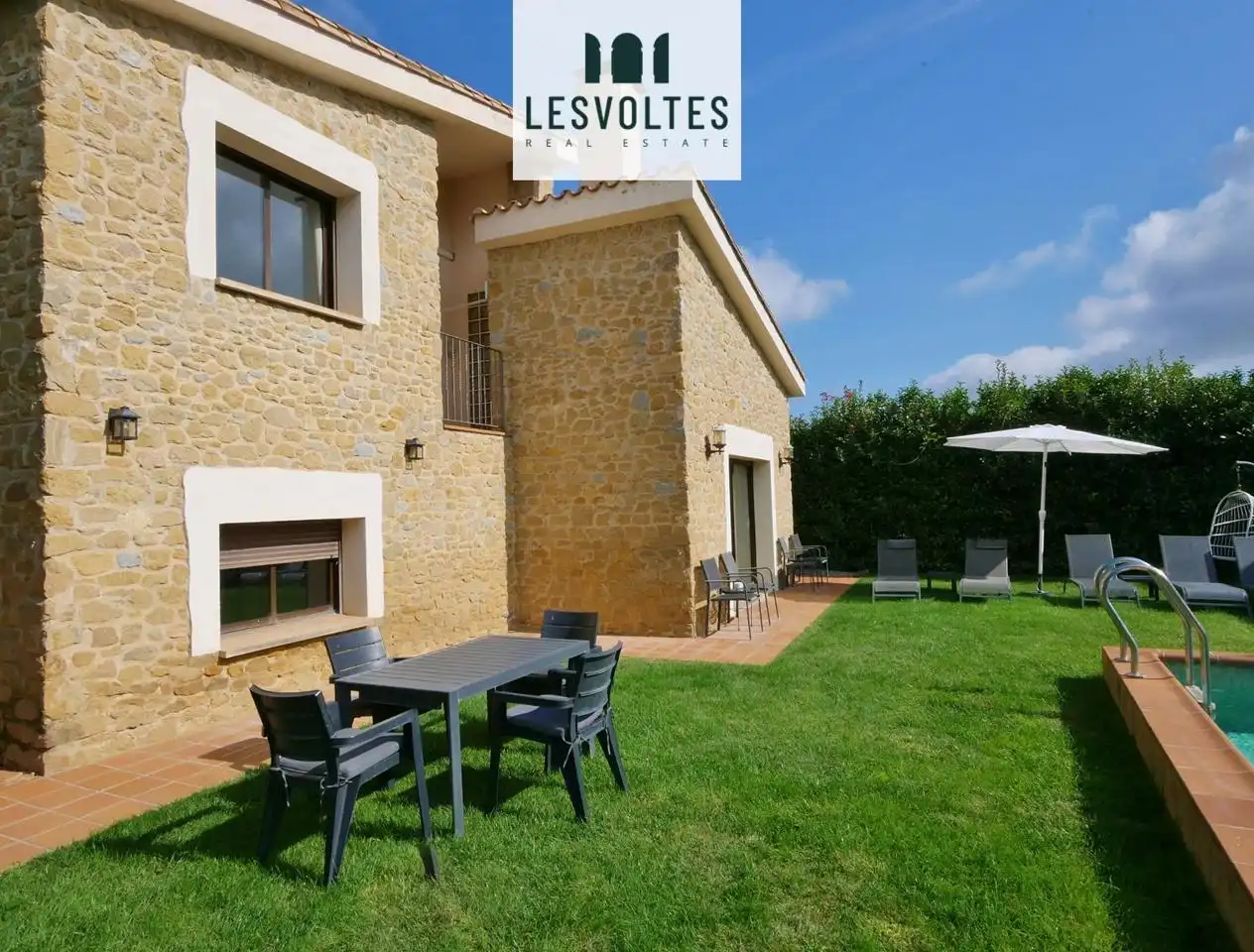 Vista exterior de Casa o chalet en venta en Madremanya, Girona