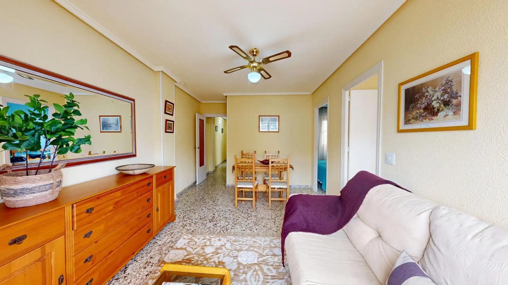 Living room of Flat for sale in Torrevieja  with Air Conditioner and Balcony
