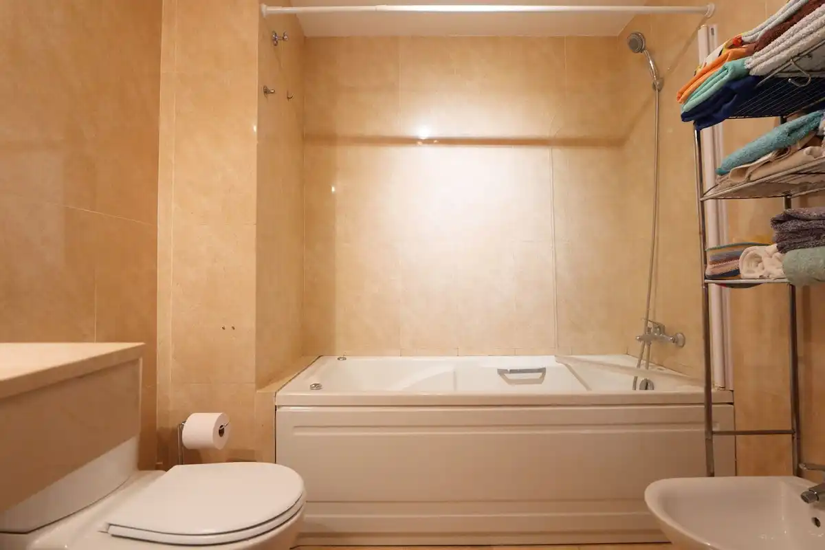 Baño de Dúplex en venta en Mijas con Terraza y Piscina comunitaria