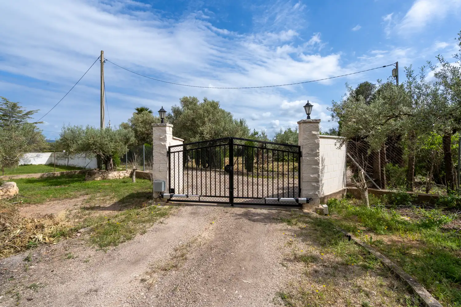 Houses for sale in Aldover  with Air Conditioner, Private garden and Terrace