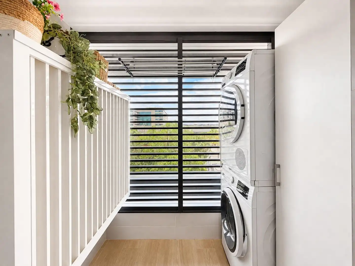 Terrasse von Wohnung zum Verkauf in Valencia mit Klimaanlage, Terrasse und Abstellraum