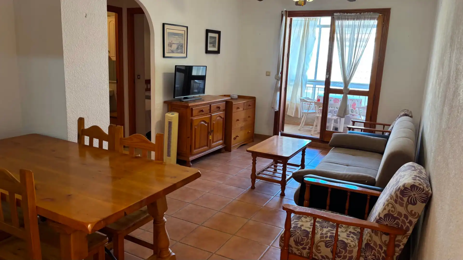 Living room of Apartments for sale in Torrevieja  with Terrace, Furnished and Oven