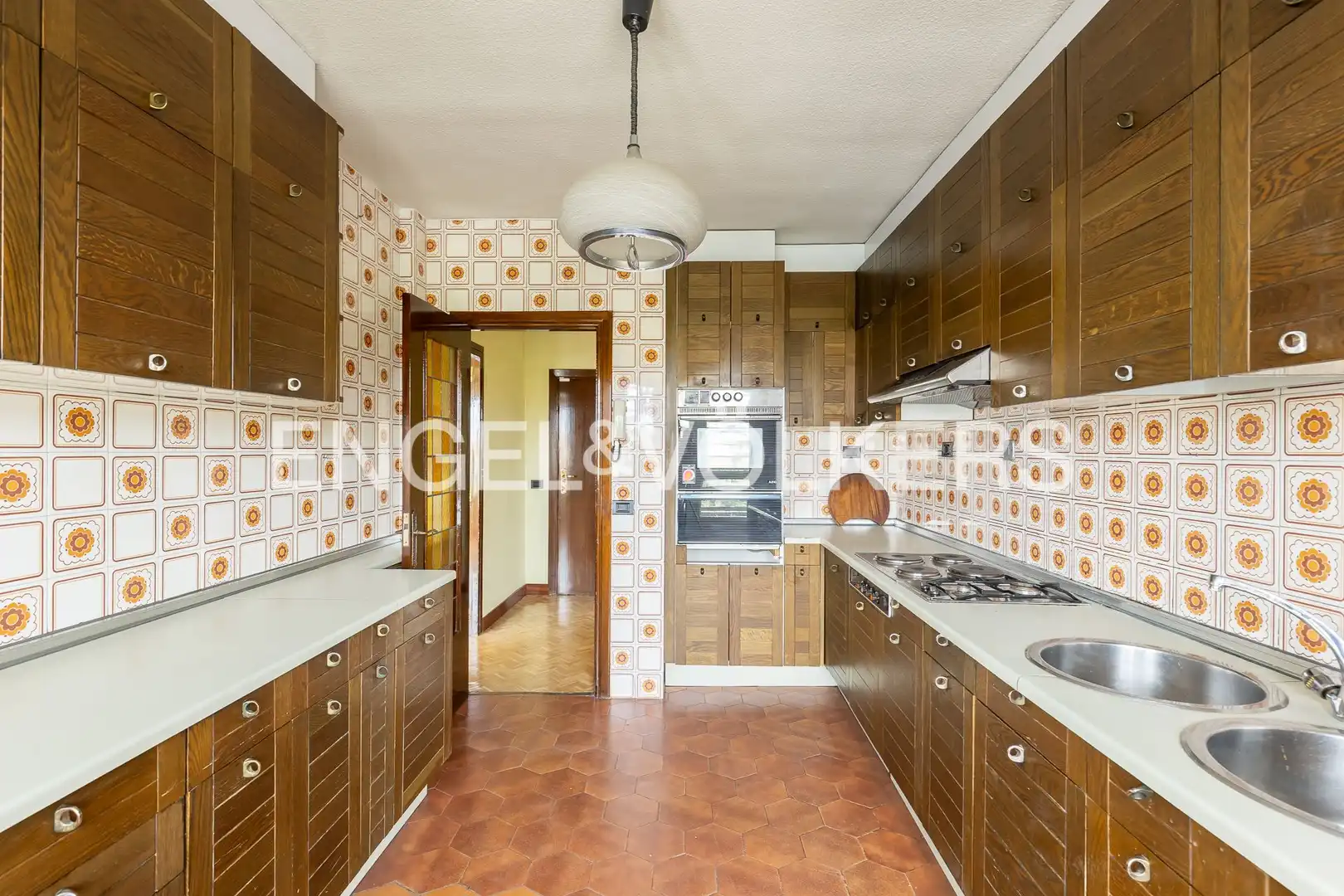 Cocina de Piso en venta en Madrid con Calefacción, Parquet y Terraza