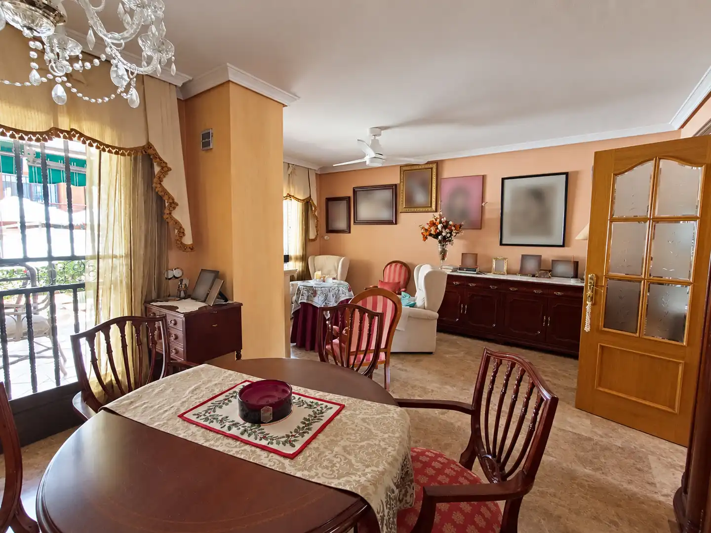 Casa adosada en venta en Valderas - Los Castillos