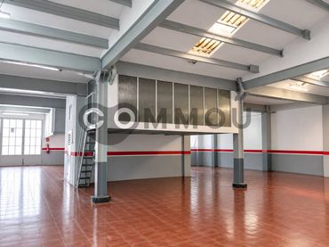 Gewerbefläche zum Verkauf in Estadi - Santa Anna