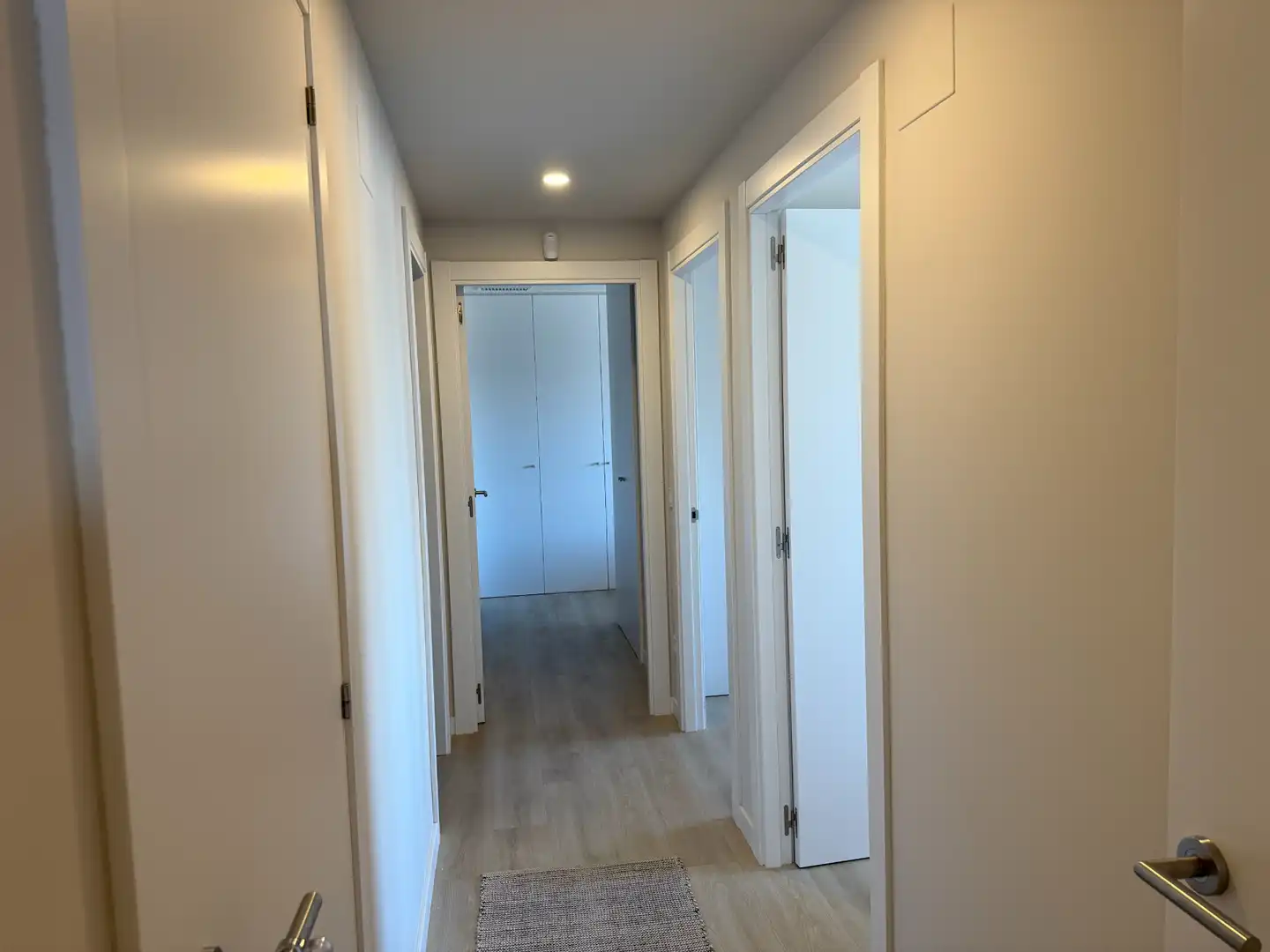 Wohnung zur Miete in Badalona mit Klimaanlage, Terrasse und Ofen