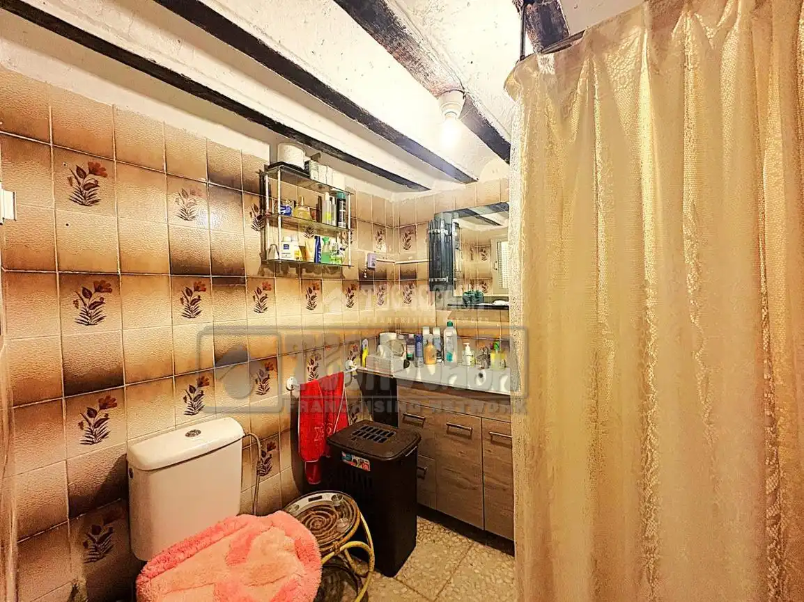Baño de Casa adosada en venta en Castillo-Albaráñez con Calefacción