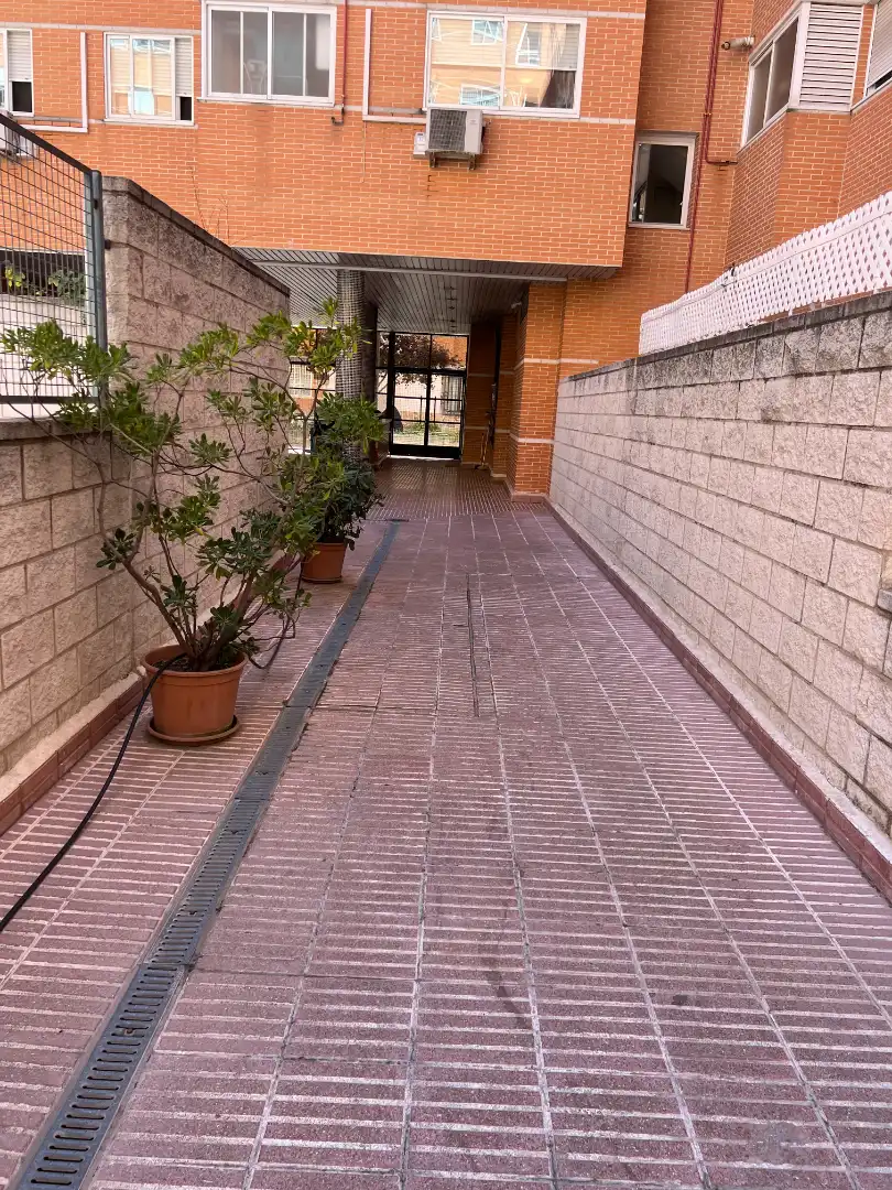 Pis de lloguer en Madrid amb Aire condicionat, Calefacció i Jardí privat