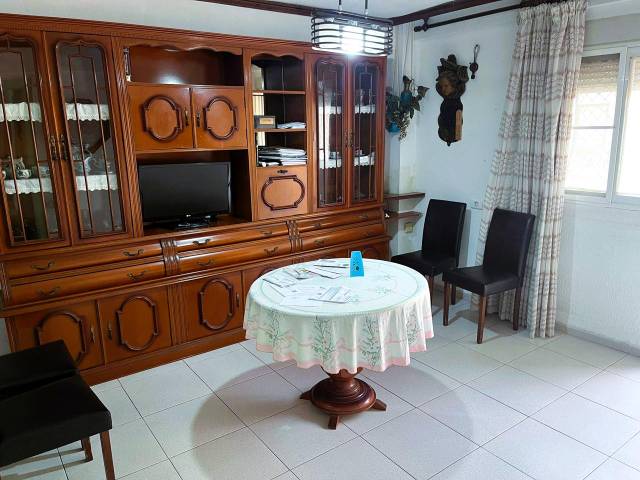 Piso en Venta en Carrer del Pintor Camaron en Ensanche - Parque del Oeste