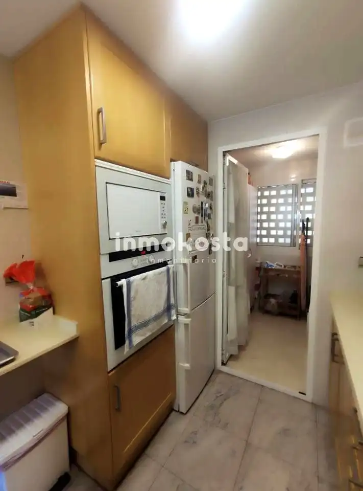 Kitchen of Flat for sale in L'Alfàs del Pi  with Air Conditioner, Terrace and Community pool