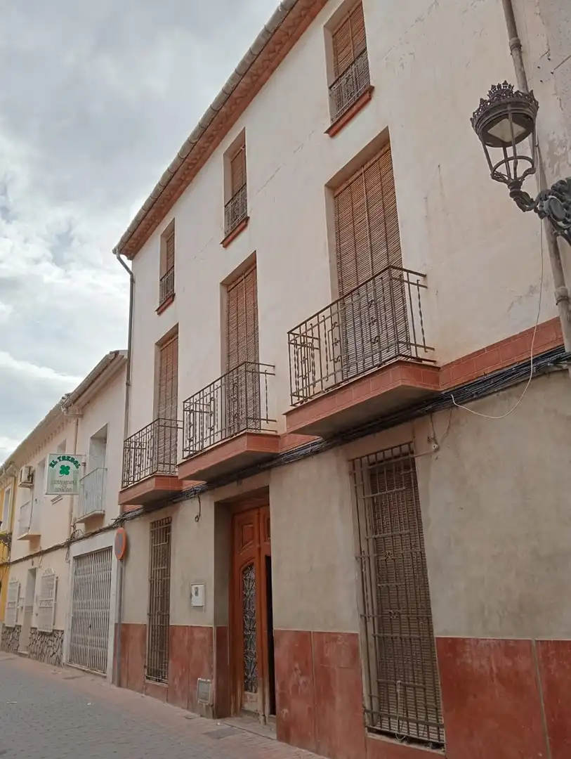 Vista exterior de Casa adosada en venta en Archena