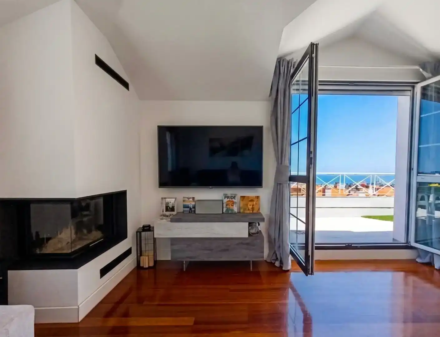 Sala d'estar de Pis en venda en Castro-Urdiales